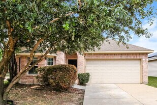 10048 Iron Ridge Dr in Fort Worth, TX - Building Photo