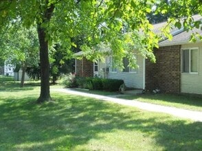 120 N Pleasant St in Norwalk, OH - Building Photo - Building Photo