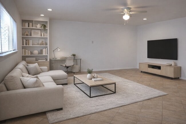 640 N Fuller Ave, Unit Guest House