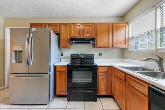 314 Country Club Dr in Jonesboro, GA - Building Photo - Building Photo