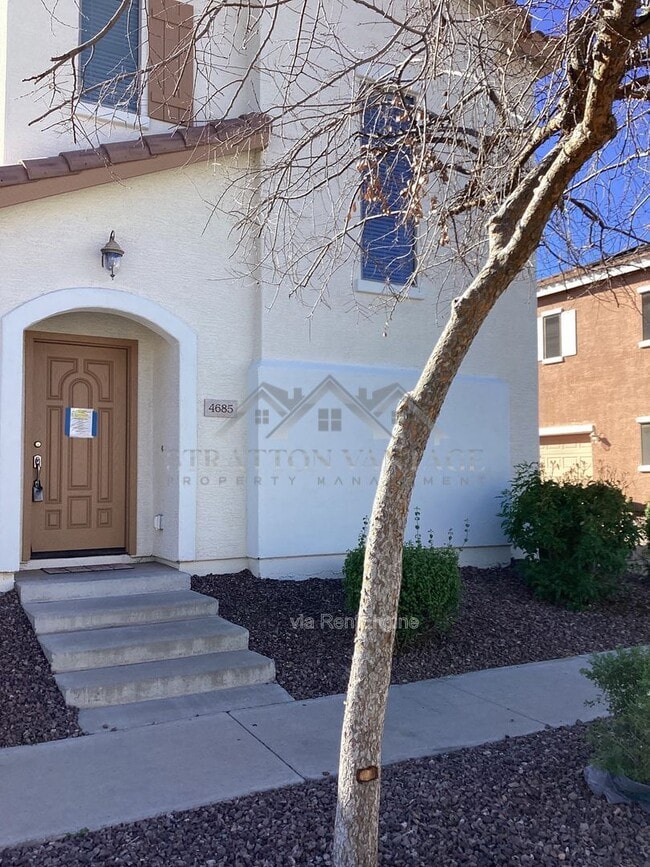 4685 E Laurel Ave in Gilbert, AZ - Building Photo - Building Photo