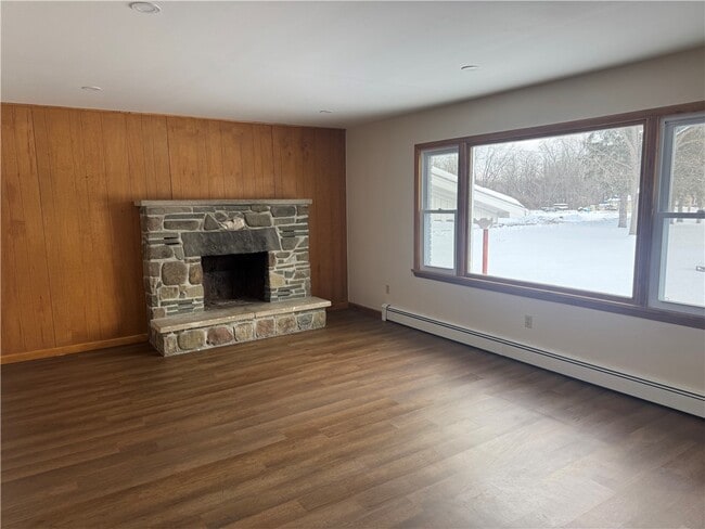 82 Ridge Rd in Horseheads, NY - Building Photo - Building Photo