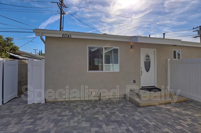 property at 604 W Lexington Dr