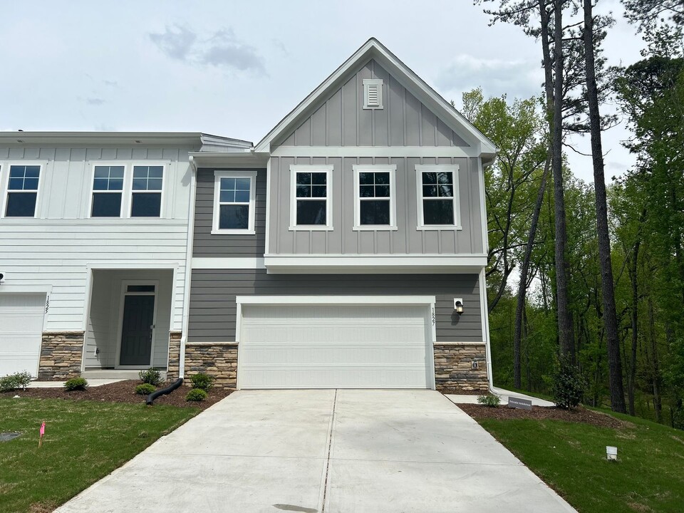1827 Barrett Run Trl in Apex, NC - Building Photo