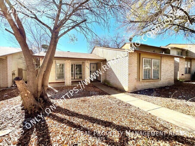 6918 Stockport in San Antonio, TX - Building Photo - Building Photo