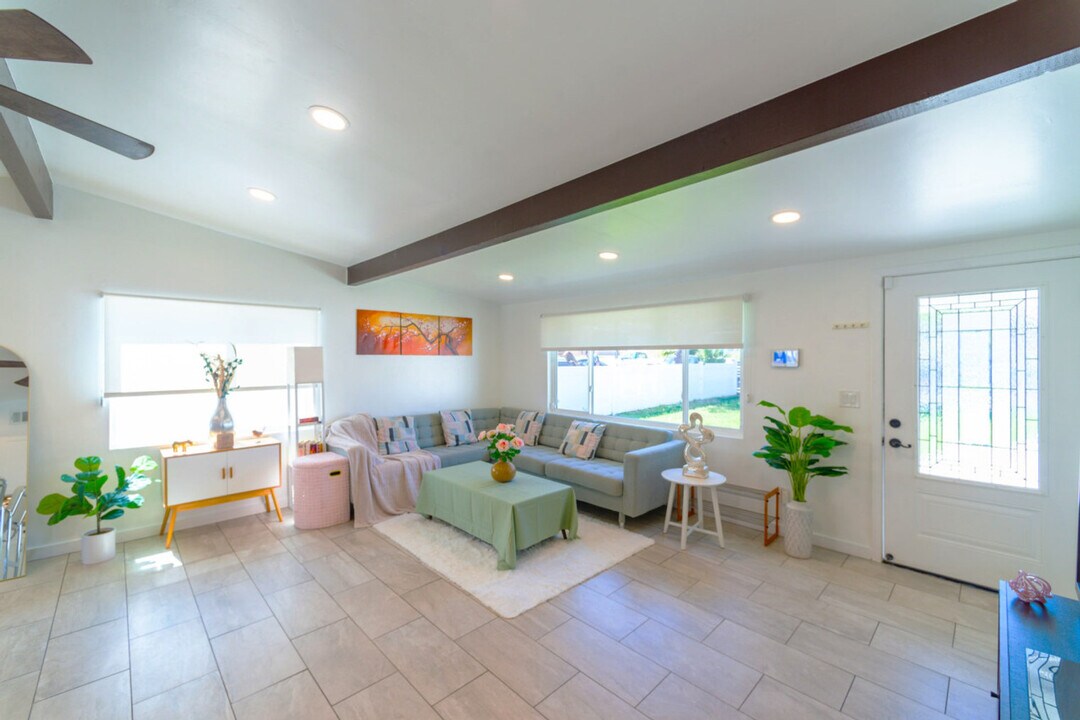 9853 St George St in Spring Valley, CA - Building Photo