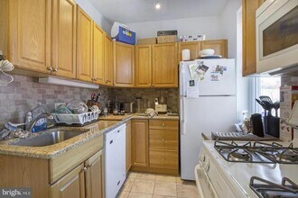 626 S 19th St in Philadelphia, PA - Building Photo - Building Photo