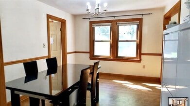 8 Dunedin Rd in Wellesley, MA - Building Photo - Building Photo