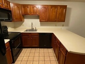 132 Tyngsboro Rd, Unit 9 in Chelmsford, MA - Building Photo - Building Photo