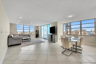 2780 NE 183rd St in Aventura, FL - Building Photo - Building Photo