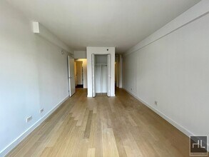 East 39th Street in New York, NY - Building Photo - Building Photo
