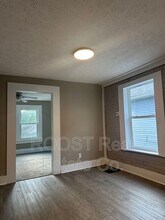 155-1-361-362 S Harris Ave in Columbus, OH - Foto de edificio - Building Photo