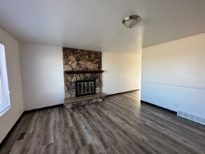 535 W 400 N in Tooele, UT - Foto de edificio - Building Photo