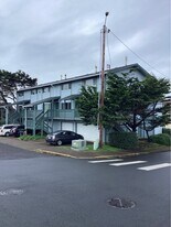 912 SW 11th St in Newport, OR - Building Photo