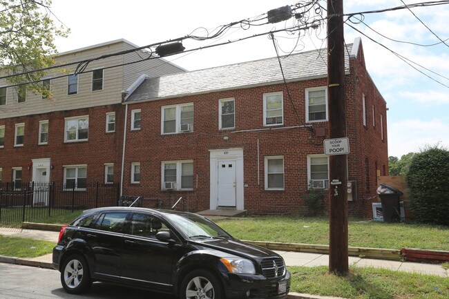 439 Orange St SE in Washington, DC - Building Photo - Building Photo