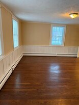 310 Main St, Unit 1 in Sturbridge, MA - Building Photo