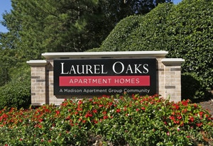 Laurel Oaks in Raleigh, NC - Building Photo