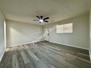 1012 N Hickory St in Chattanooga, TN - Foto de edificio - Building Photo