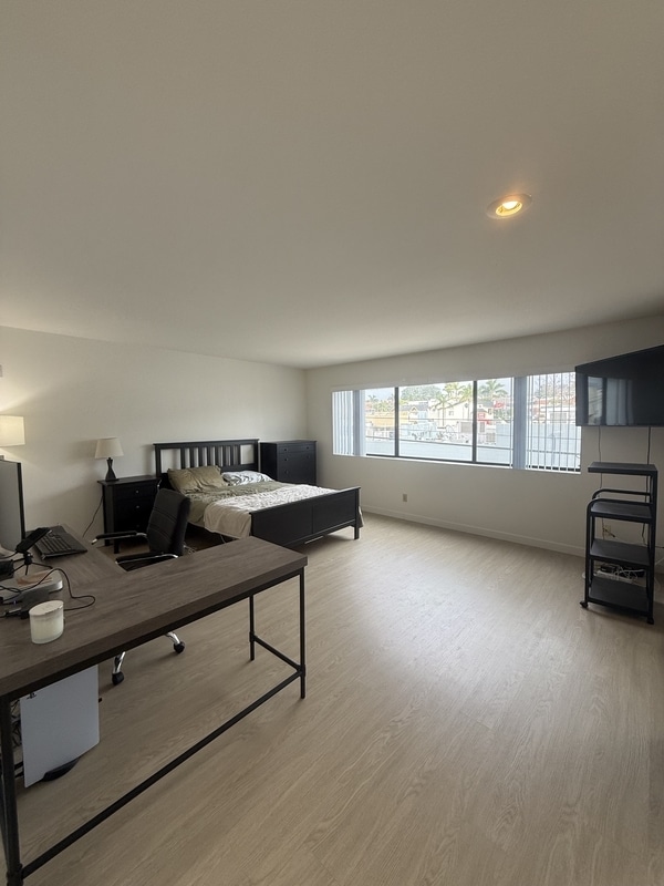 7629 Girard Ave in San Diego, CA - Building Photo - Building Photo