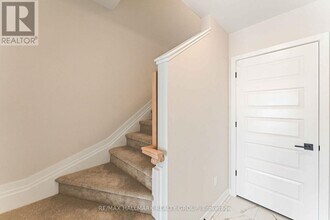 757 Kinstead Private in Ottawa, ON - Building Photo - Building Photo