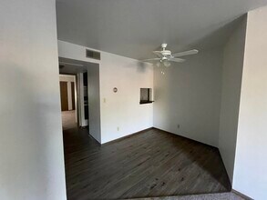 6167 W Cold Spring Rd in Greenfield, WI - Building Photo - Building Photo