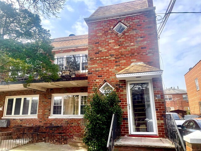 property at 1360 E 88th St