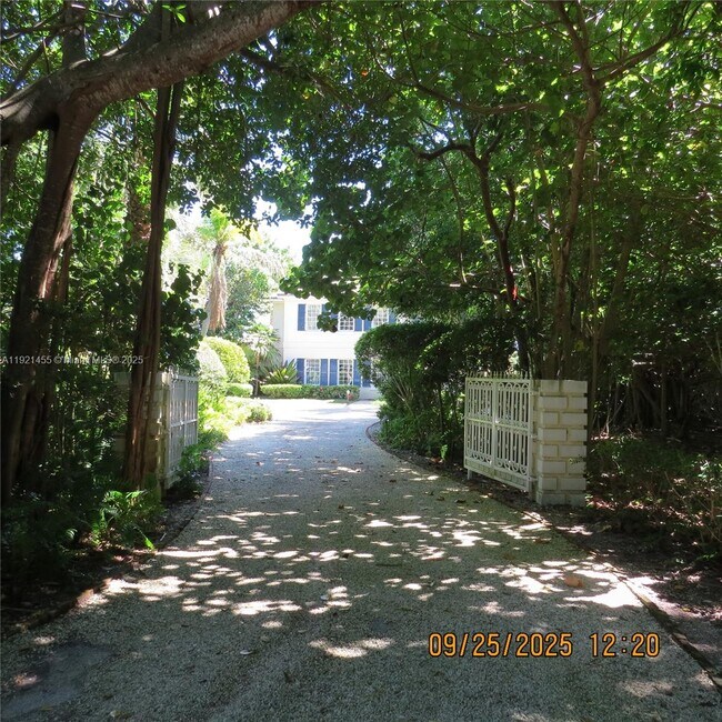 404 S Beach Rd in Hobe Sound, FL - Building Photo - Building Photo