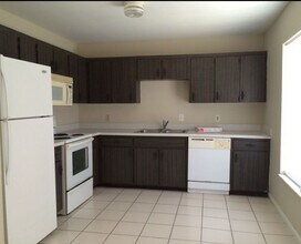437 Long Dr in Kissimmee, FL - Building Photo - Building Photo