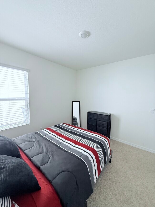 2463 Taloncrest Ct in Eagle Lake, FL - Building Photo - Building Photo