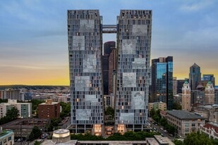 Museum House in Seattle, WA - Building Photo