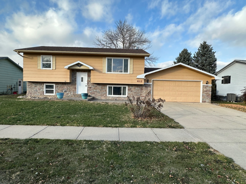 612 Lion Dr in Rapid City, SD - Building Photo