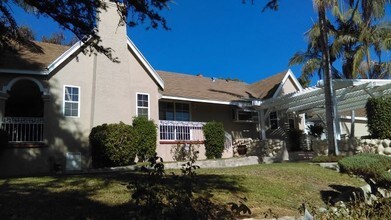 162 Westmont Dr in Alhambra, CA - Building Photo - Building Photo