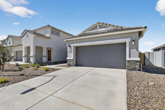 9284 S Mara Dr in Apache Junction, AZ - Building Photo - Building Photo
