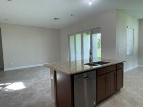 5573 Zestar Ln in Westlake, FL - Building Photo - Building Photo