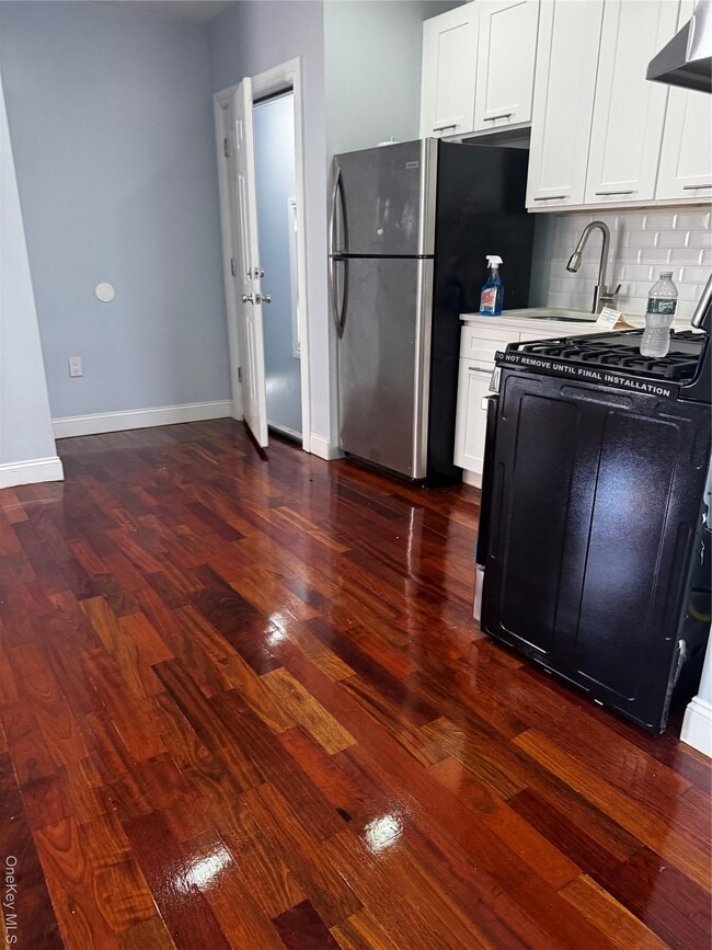 818 E 216th St in Bronx, NY - Building Photo - Building Photo