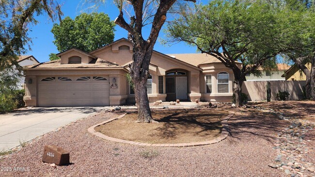6126 W Paradise Ln in Glendale, AZ - Building Photo - Building Photo