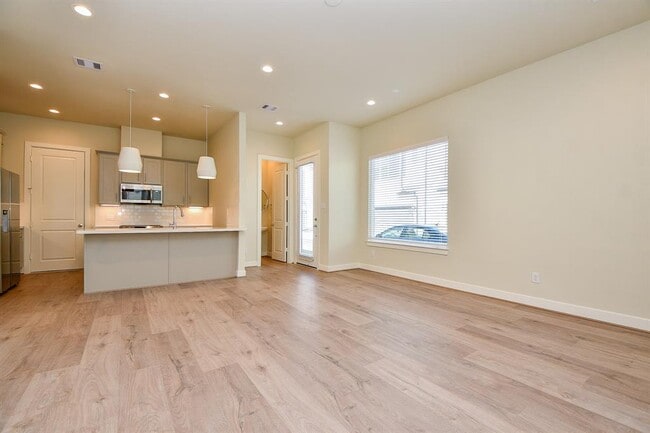 2305 Silva Park Ln