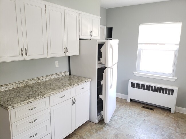 2801 Bauernwood Ave, Unit First Floor in Baltimore, MD - Building Photo - Building Photo