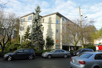 Barbi Apartments in Seattle, WA - Building Photo - Building Photo