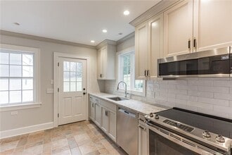 49 Sunset Dr in Weston, CT - Building Photo - Building Photo