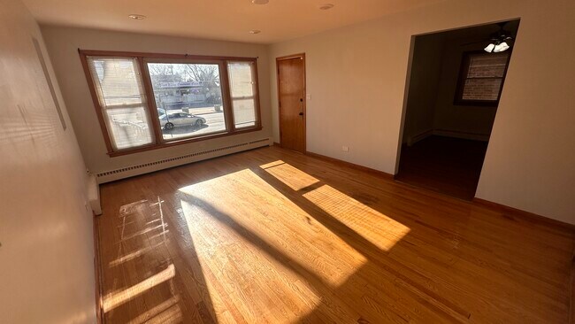 7850 W Belmont Ave in Chicago, IL - Building Photo - Building Photo