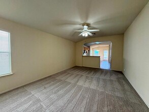 5077 Hartson in Kyle, TX - Building Photo - Building Photo