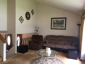 9260 Dee Rd in Des Plaines, IL - Building Photo - Building Photo