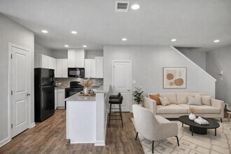 207 Peruna Dr in Marble Falls, TX - Building Photo - Building Photo