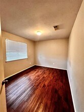 5006 Canyon Blanco Dr in Houston, TX - Building Photo - Building Photo