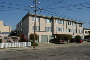 131 Santa Maria Ave Apartments