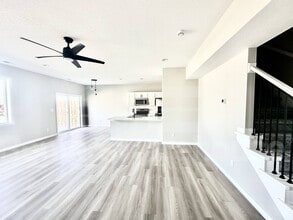 7000 Lake Hill Dr in Des Moines, IA - Building Photo - Building Photo