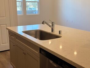 4249 E Rincon St in Ontario, CA - Foto de edificio - Building Photo