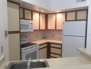 4528 Commander Dr in Orlando, FL - Building Photo - Building Photo