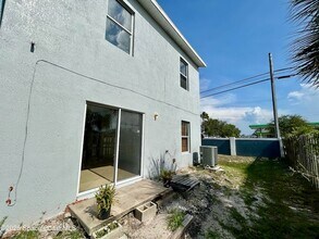 910 Twisting Branch Ct in Melbourne, FL - Building Photo - Building Photo